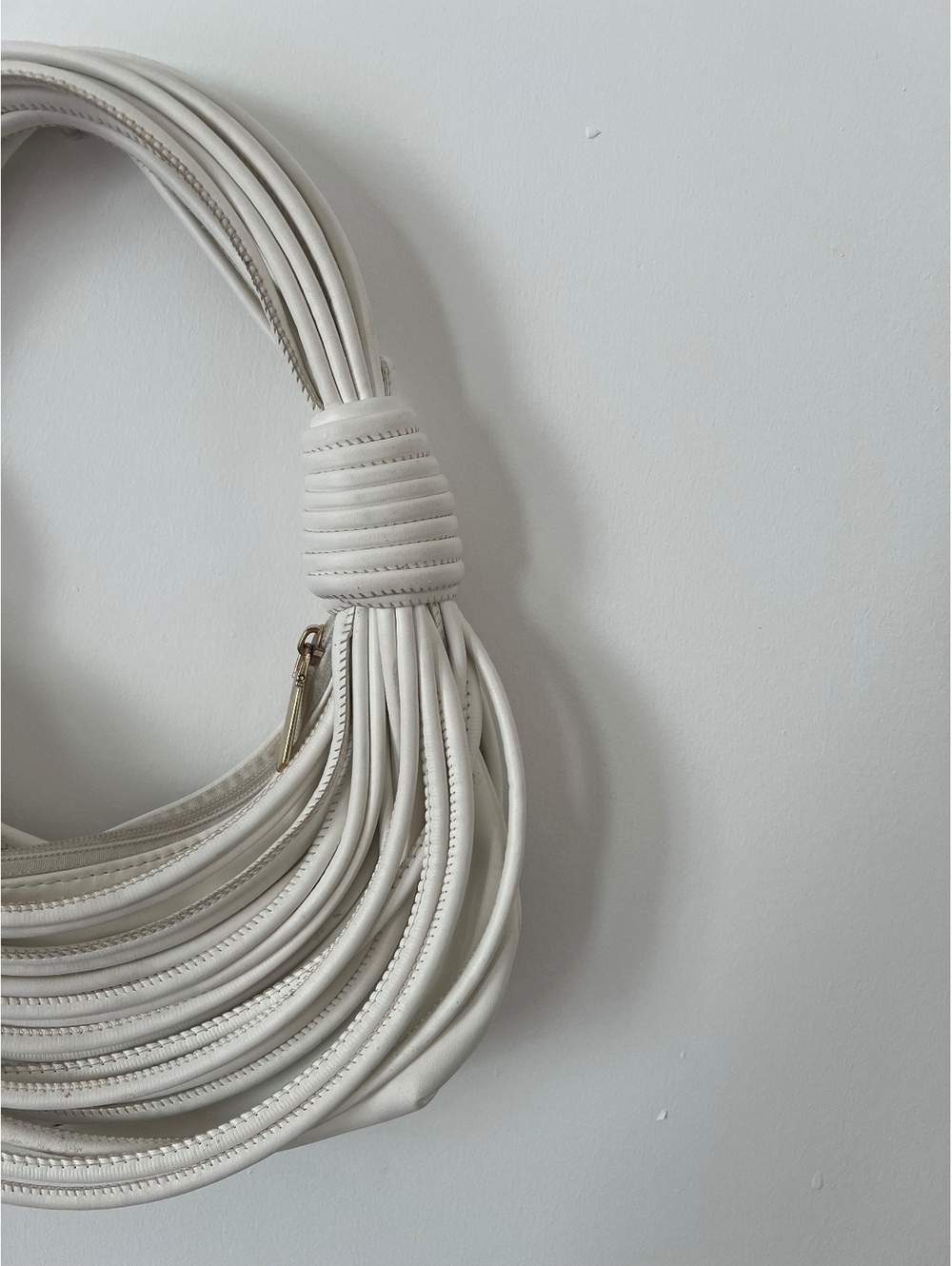 White Ruched Shoulder Bag - Picture 4 of 5